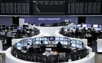 Chứng khoán châu Âu giảm điểm trước quyết định của ECB