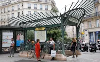 Tấn công bằng dao tại Paris, Pháp
