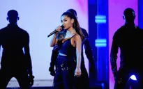 Đánh bom khủng bố tại Manchester: Các ngôi sao chia sẻ, Ariana Grande vẫn im lặng