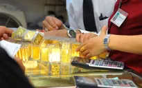 Giá vàng vọt lên mức cao nhất trong một tháng