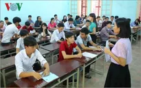 Giảng viên nào được miễn thi Ngoại ngữ và Tin học khi thăng hạng?