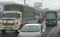 Tai nạn trên cầu Thanh Trì, giao thông ùn tắc nghiêm trọng