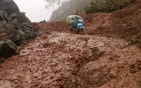 Lai Châu: Bất an trên những tuyến đường bị sạt lở