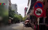 Loạn... biển báo giao thông ở thành phố Thanh Hóa