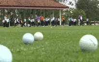 Sir Nick Faldo truyền cảm hứng chơi golf tới trẻ em Việt Nam