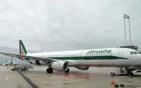 Hãng hàng không lớn nhất Italy đệ đơn phá sản
