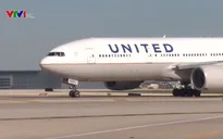 United Airlines thiệt hại nặng nề sau hành xử gây sốc