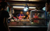 Thủ đô Bangkok cấm bán hàng rong
