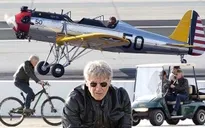 Harrison Ford lái máy bay suýt đụng máy bay chở khách