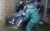 Mỹ nỗ lực giải cứu người dân trong siêu bão Harvey