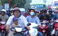 Nhiều tuyến đường tại TP.HCM tê liệt trước kỳ nghỉ lễ 30/4