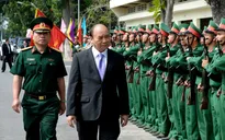 Thủ tướng Nguyễn Xuân Phúc thăm Bộ Chỉ huy quân sự tỉnh Đồng Tháp