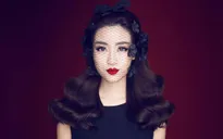 Hoa hậu Mỹ Linh khác lạ khi diện đồ đen từ đầu đến chân