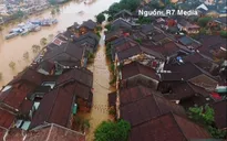 Hội An chìm trong biển nước sau mưa bão