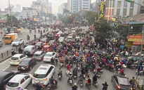 Ùn tắc giao thông gia tăng tại Hà Nội và TP.HCM