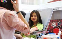 Hàng ngàn bạn trẻ hăng hái tham gia hiến máu tại ngày hội Chủ nhật Đỏ 2017
