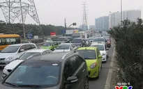 Giao thông 3 ngày nghỉ lễ: Lưu lượng lớn, ùn tắc nhiều nơi