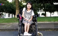 Nghị lực đáng khâm phục của cô gái "chim cánh cụt biết bay"