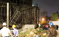 Đà Nẵng: Sập giàn giáo tòa nhà đang thi công, 6 người bị thương