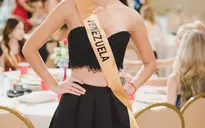 Thí sinh Hoa hậu Hòa bình thế giới 2016 lộng lẫy trong tiệc gặp mặt