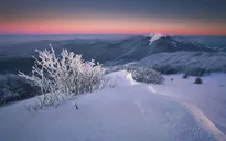 Ngắm mùa đông huyền ảo ở vùng rừng núi Ba Lan