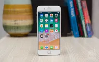 Pin iPhone 8 Plus: Đợi "dài cổ" để sạc đầy