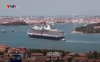 Italy hạn chế tàu du lịch cỡ lớn đi qua trung tâm thành phố Venice