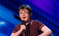 Ngôi sao Got Talent bất ngờ trở thành nạn nhân của fan cuồng