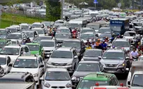 Có nên thực hiện thu phí ô tô vào nội đô TP.HCM?
