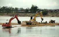 Bắt giữ, xử lý hơn 840 vụ khai thác cát trái phép trong 2 tháng