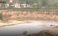 Dân mất ruộng do khai thác cát trái phép