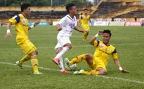 Tiền vệ Anh Khoa chính thức giải nghệ