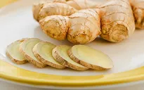 Mẹo trị đầy bụng, khó tiêu ngày Tết