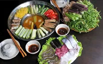 Thưởng thức bữa cơm với mắm tại xứ mắm Châu Đốc, An Giang