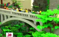 Xếp thác nước cao 5m hoàn toàn từ Lego