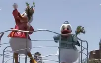 Sôi động lễ hội Sao tại Disneyland Tokyo