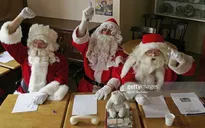 Thú vị lớp học ông già Noel tại Anh