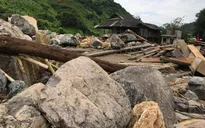 Tập trung tìm người mất tích trong lũ quét ở Mù Cang Chải