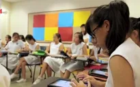 Trường học ở Singapore lùi giờ vào học để học sinh có thời gian ngủ