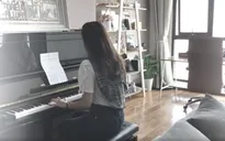 MC thời tiết Mai Ngọc trổ tài chơi piano cực ngọt