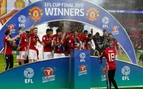 VIDEO Không khí náo nhiệt trong phòng thay đồ của Man Utd sau chức vô địch EFL Cup