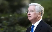 Bộ trưởng Bộ Quốc phòng Anh Michael Fallon đột ngột từ chức