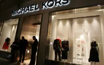 Hãng thời trang Michael Kors sẽ đóng cửa hơn 100 cửa hàng do thua lỗ