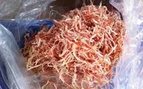 Phát hiện mực khô có mùi cao su
