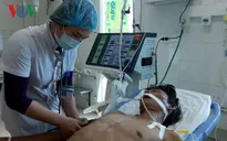 Lai Châu: Số người bị ngộ độc rượu tại huyện Phong Thổ tăng lên 69 người