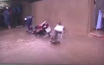 Mưa lớn khiến Côn Đảo bị ngập cục bộ ở nhiều điểm