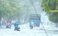 Áp thấp nhiệt đới gây mưa lớn ở Nam Trung Bộ