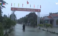 Đà Nẵng: Nước vẫn ngập lụt tại vùng ven