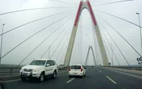 Tước giấy phép lái xe của tài xế Bộ Y tế chạy ngược chiều