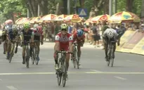 VIDEO Chặng 1 giải xe đạp quốc tế VTV Cup Tôn Hoa Sen 2017: Màn nước rút ngoạn mục về đích của Lê Nguyệt Minh
